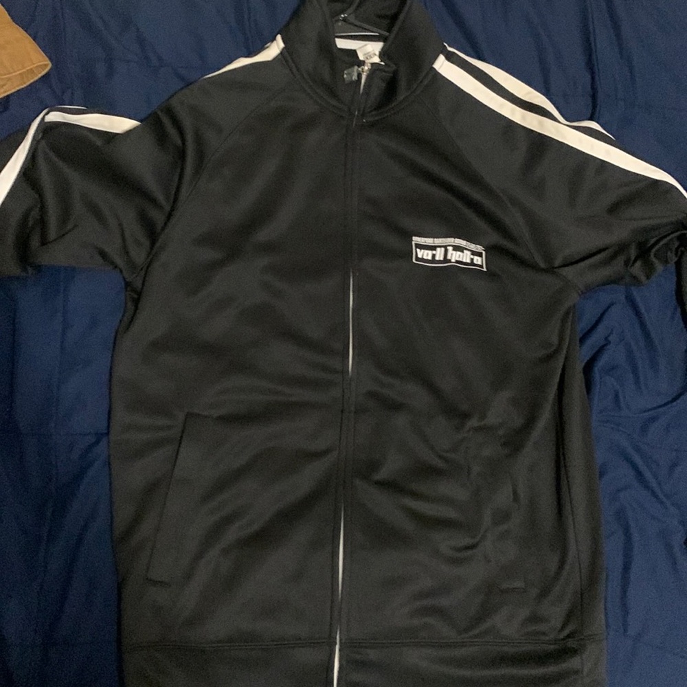 VA11HA11A track jacket